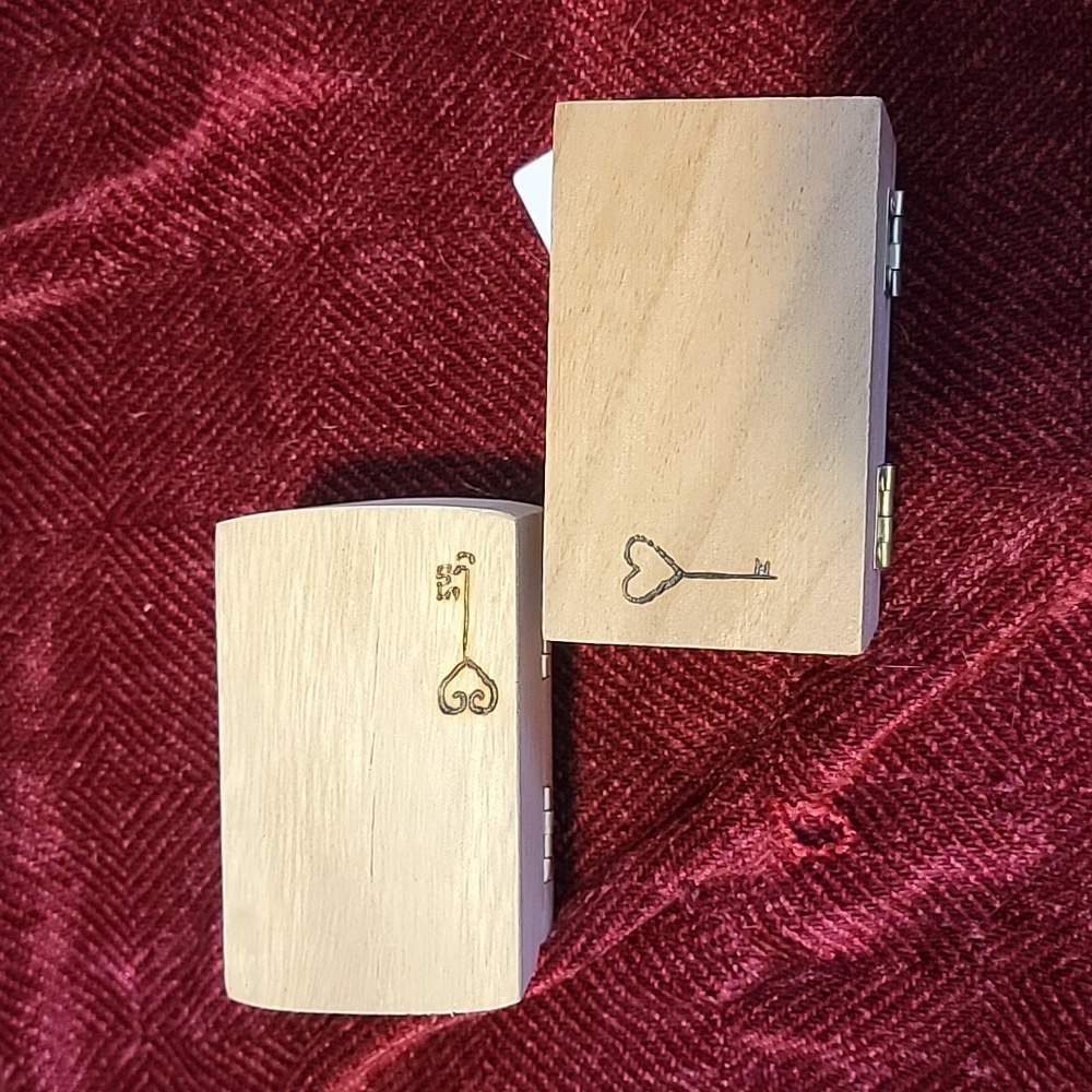 Pyrography trinket boxes - Picture 3 of 11